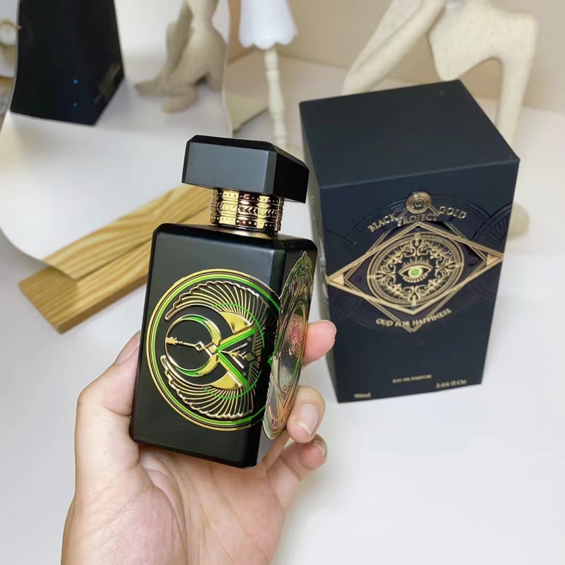 Wholesale Oud Wood Men Perfume Spray 90ml EDT Cologne Male Fragrance Happiness Floral smells good Anti-Perspirant Deodorant Fast delivery
Wholesale Oud Wood Men Perfume Spray 90ml EDT Cologne Male Fragrance Happiness Floral smells good Anti-Perspirant Deodorant Fast delivery