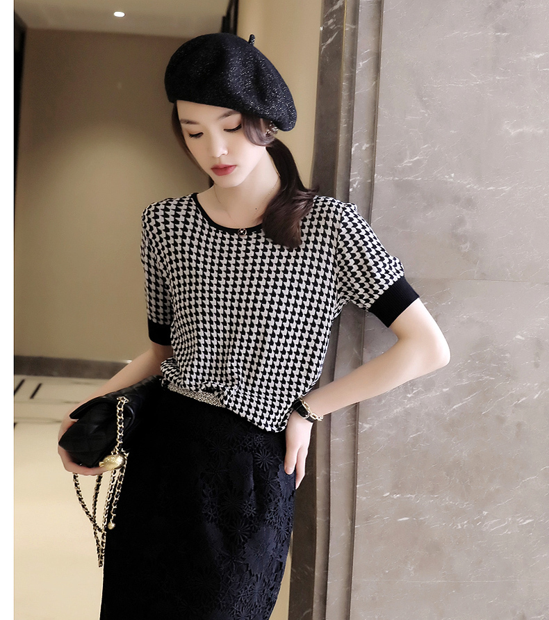 Women's T-Shirt summer Loose round neck Ice silk Plaid T-shirt Women's thin plaid knit short sleeve Top 230413, Pink
Women's T-Shirt summer Loose round neck Ice silk Plaid T-shirt Women's thin plaid knit short sleeve Top 230413, Pink