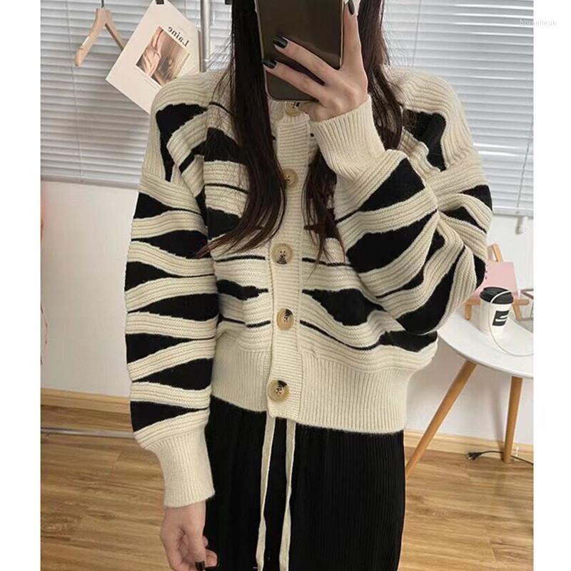 Women's Knits 2023 Spring Korean Style Design Stripe Knitted Sweet Cardigan Women Tops White Pink Cropped, Green
Women's Knits 2023 Spring Korean Style Design Stripe Knitted Sweet Cardigan Women Tops White Pink Cropped, Green
