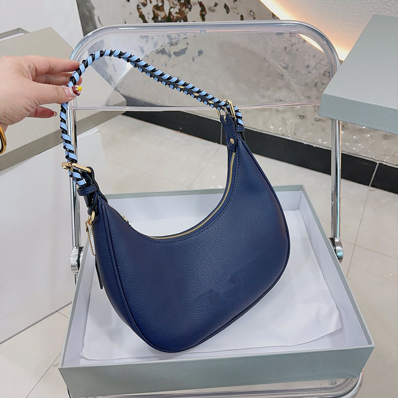 Fashion Bags Practical Designer Small BagElegant Luxury Classic Leather Bag Purse Cosmetic Half-Moon Baguette Underarm Handbag Crossbody Metal Chain Collect, 2##27*15cm
Fashion Bags Practical Designer Small BagElegant Luxury Classic Leather Bag Purse Cosmetic Half-Moon Baguette Underarm Handbag Crossbody Metal Chain Collect, 2##27*15cm