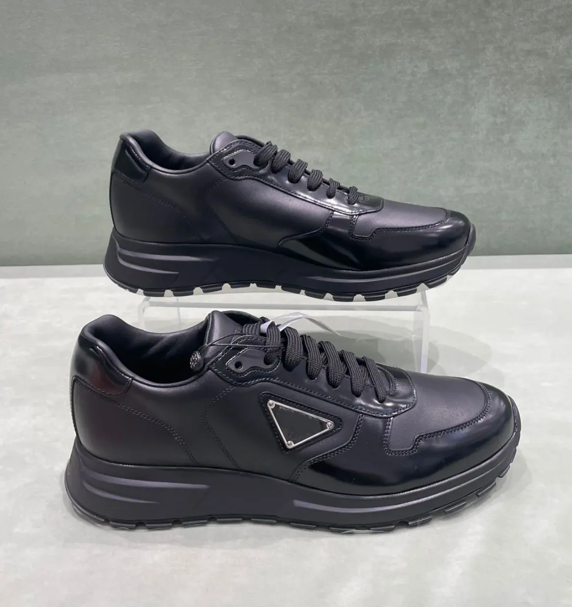 Top Brand Men Prax 01 Re-Nylon Sneaker Shoes Brushed Leather Low Top Trainers Man Technical Rubber Sports Lug Sole Casual Outdoor Footwear, 11
Top Brand Men Prax 01 Re-Nylon Sneaker Shoes Brushed Leather Low Top Trainers Man Technical Rubber Sports Lug Sole Casual Outdoor Footwear, 11