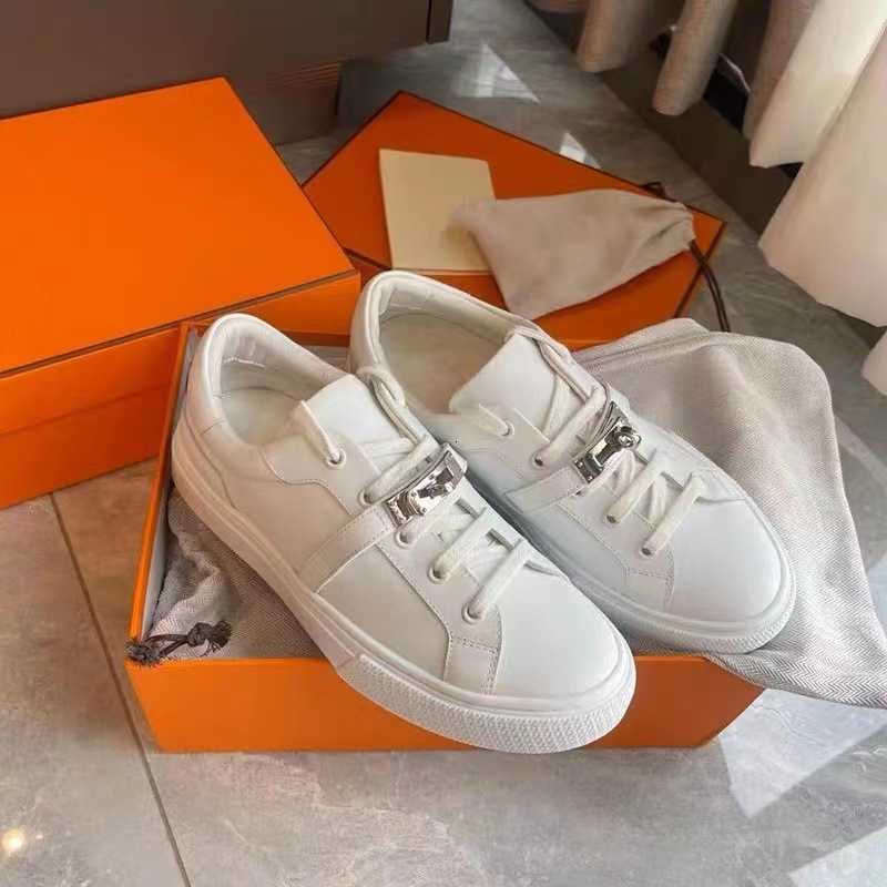 Same Style Little White Shoes Women's 2023 New Gold Lock Button Lace Up Single Thick Sole Casual Fashion Board, White silver button
Same Style Little White Shoes Women's 2023 New Gold Lock Button Lace Up Single Thick Sole Casual Fashion Board, White silver button