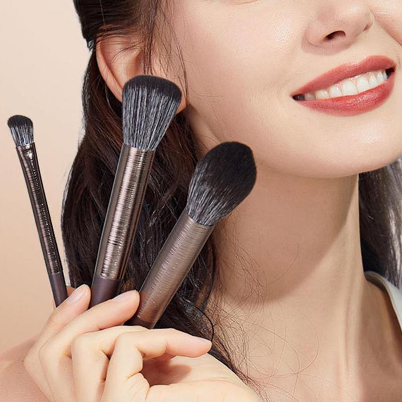 Makeup Brushes 8Pcs Cosmetic Set Wear-resistant Useful Powder Eye Shadow Brush Portable Easy To Clean Facial For Women
Makeup Brushes 8Pcs Cosmetic Set Wear-resistant Useful Powder Eye Shadow Brush Portable Easy To Clean Facial For Women