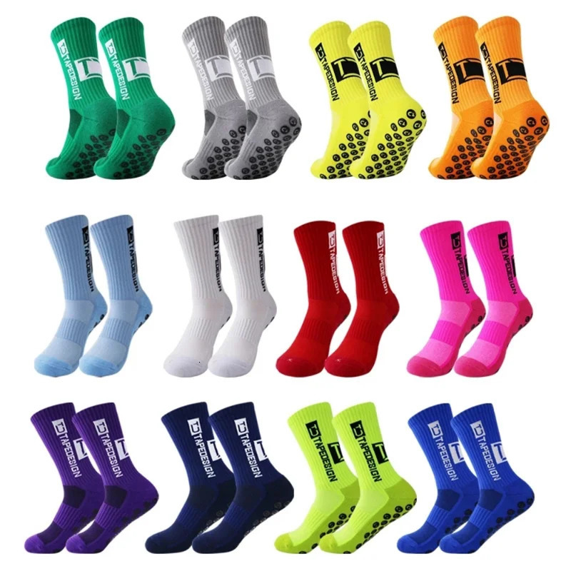 Sports Socks 6Pairs/Lot ANTI SLIP Tape Football Socks Mid Calf Non-Slip Soccer Sport Cycling Sports Mens Sock EU38-45 231113