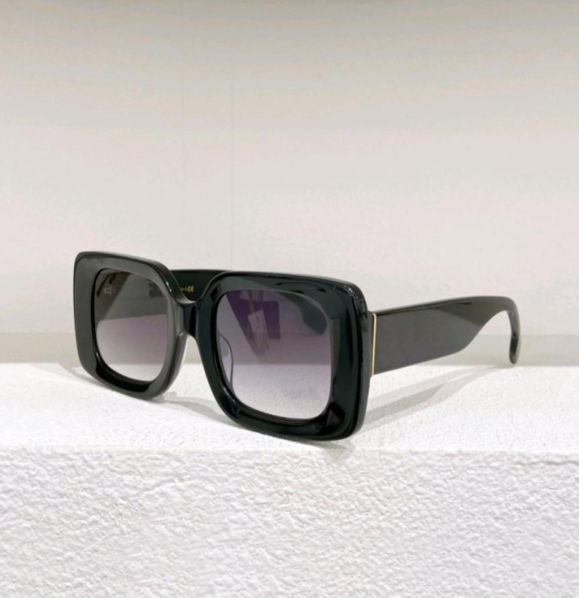 Women Square Sunglasses Black Grey Shaded 4327 Thick edge Frame Sun Glasses Sonnenbrille occhiali da sole uv400 protection with bo1121540
Women Square Sunglasses Black Grey Shaded 4327 Thick edge Frame Sun Glasses Sonnenbrille occhiali da sole uv400 protection with bo1121540