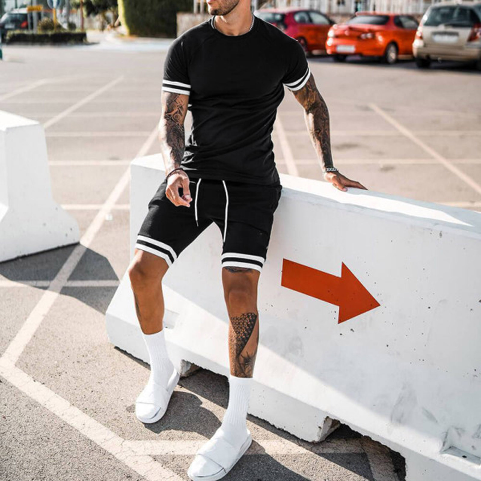Men' Tracksuits Summer Designer Clothing Tracksuit 2 Two Piece Shirts And Short Set Men 230413, 402-5
Men' Tracksuits Summer Designer Clothing Tracksuit 2 Two Piece Shirts And Short Set Men 230413, 402-5
