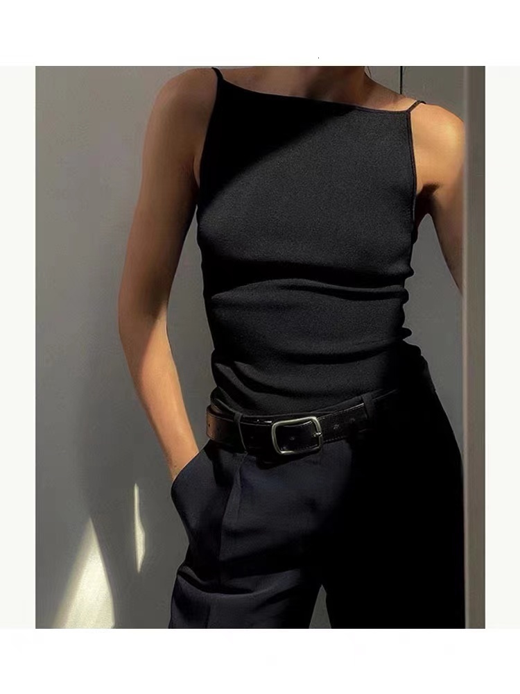 Camisoles Tanks Women Black Color Knitted Camisole Spring Summer Sleeveless Sexy Simple Wild Slash Neck Tank Top 230413, Black4
Camisoles Tanks Women Black Color Knitted Camisole Spring Summer Sleeveless Sexy Simple Wild Slash Neck Tank Top 230413, Black4