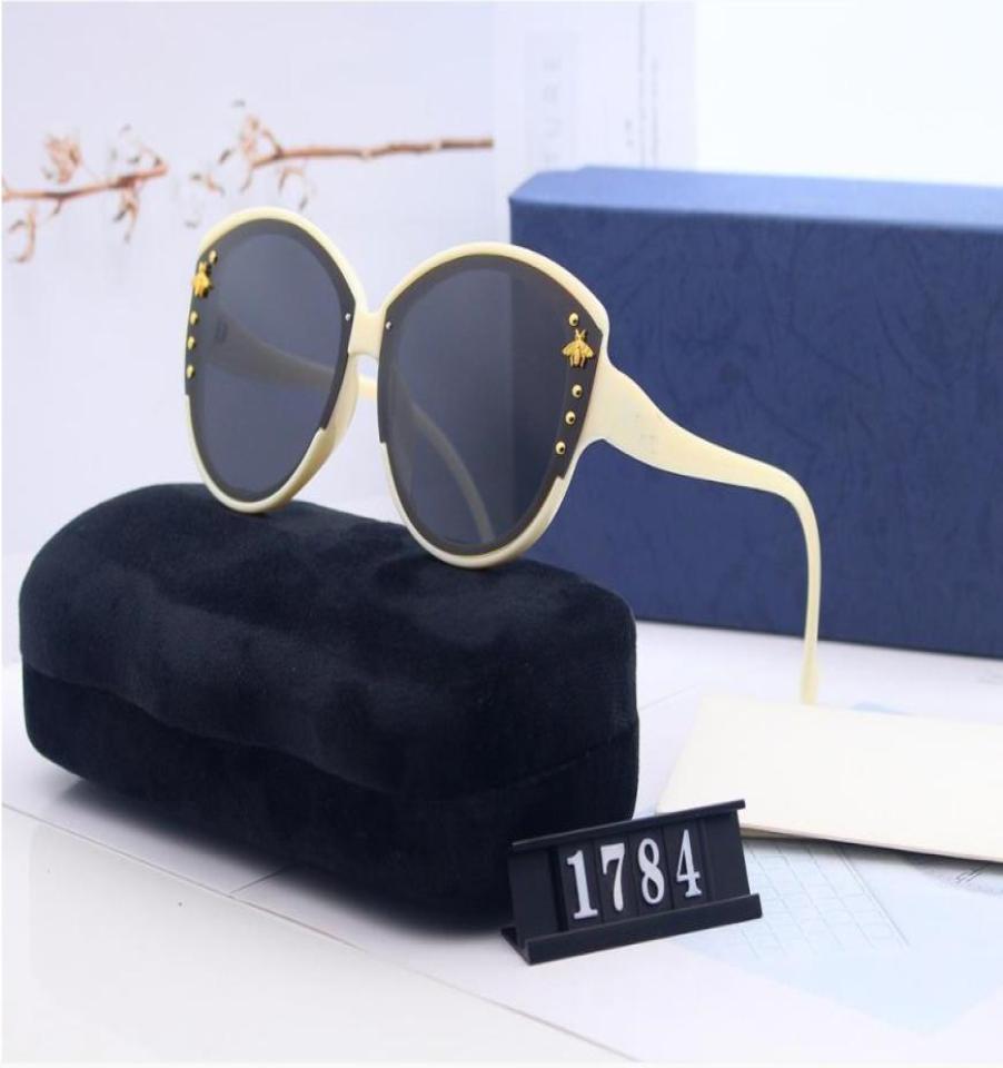 Top Quality New Fashion Sunglasses for Women Luxury Designer Sun Glasses Oversized Sunglasses Sports Retro Eyewear UV400 Lenses Bo7445876
Top Quality New Fashion Sunglasses for Women Luxury Designer Sun Glasses Oversized Sunglasses Sports Retro Eyewear UV400 Lenses Bo7445876