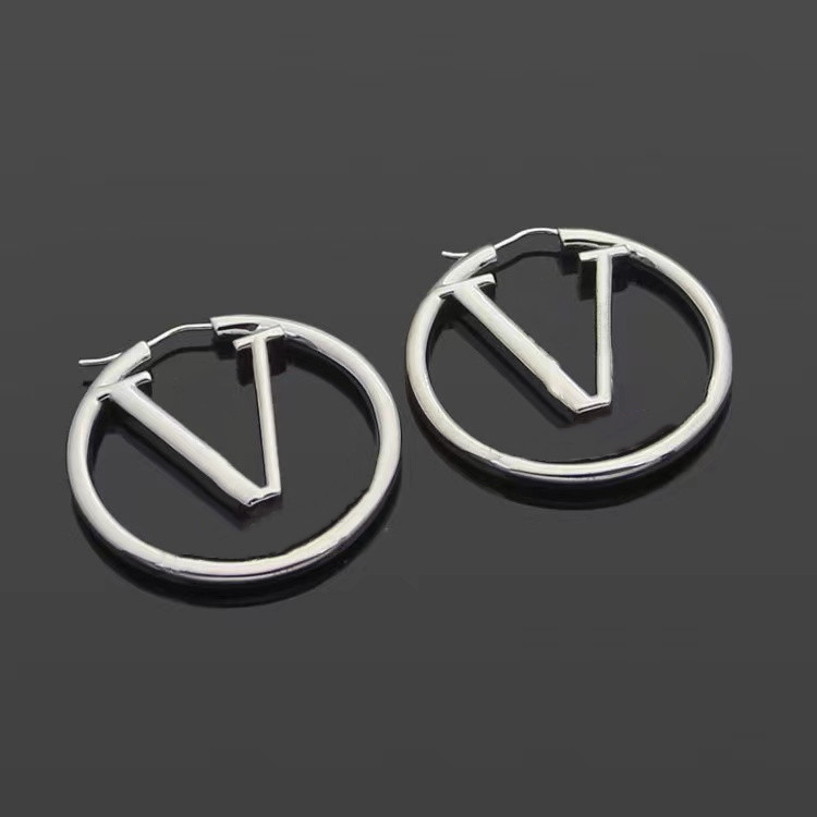 Luxury stud earrings sterling silver Gold Hoop Earrings Wholesale Stud Womens Diameter 4cm Big Circle Simple Titanium Steel Earring for Woman Party Gift
Luxury stud earrings sterling silver Gold Hoop Earrings Wholesale Stud Womens Diameter 4cm Big Circle Simple Titanium Steel Earring for Woman Party Gift