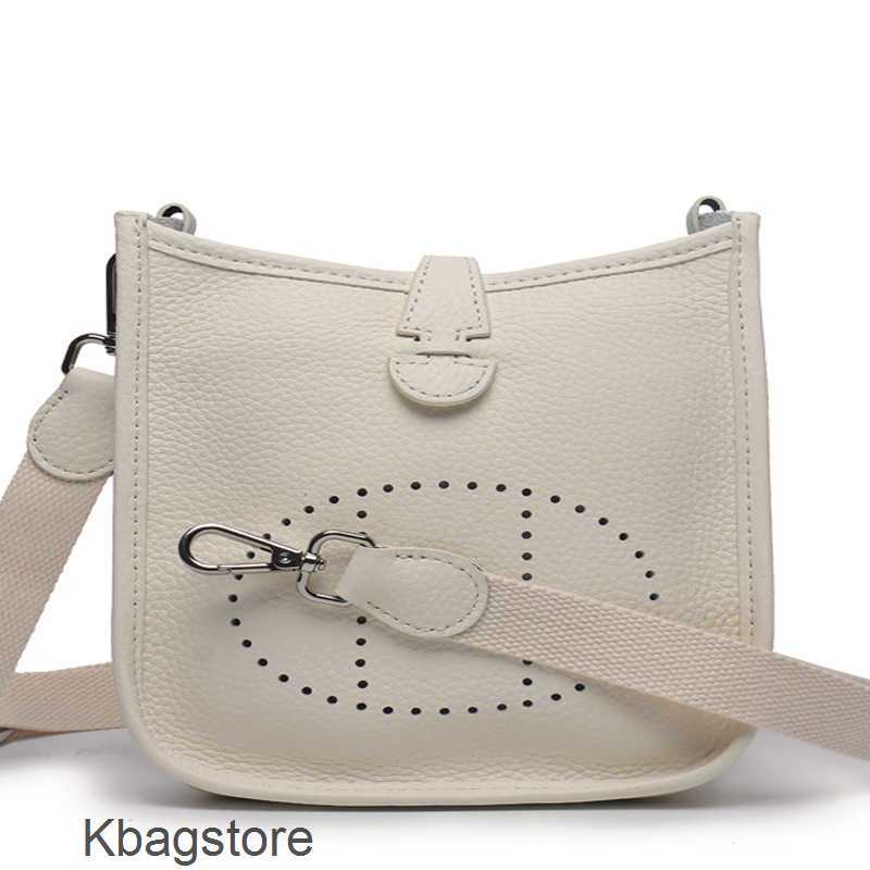 Tote Bucket Style Personality Cross Designer Evelyns Leather Calf Mini Fashion Bag Single Shoulder 2023 Body Hollow Bags Female Herms G2s9, Bronw 17cm
Tote Bucket Style Personality Cross Designer Evelyns Leather Calf Mini Fashion Bag Single Shoulder 2023 Body Hollow Bags Female Herms G2s9, Bronw 17cm