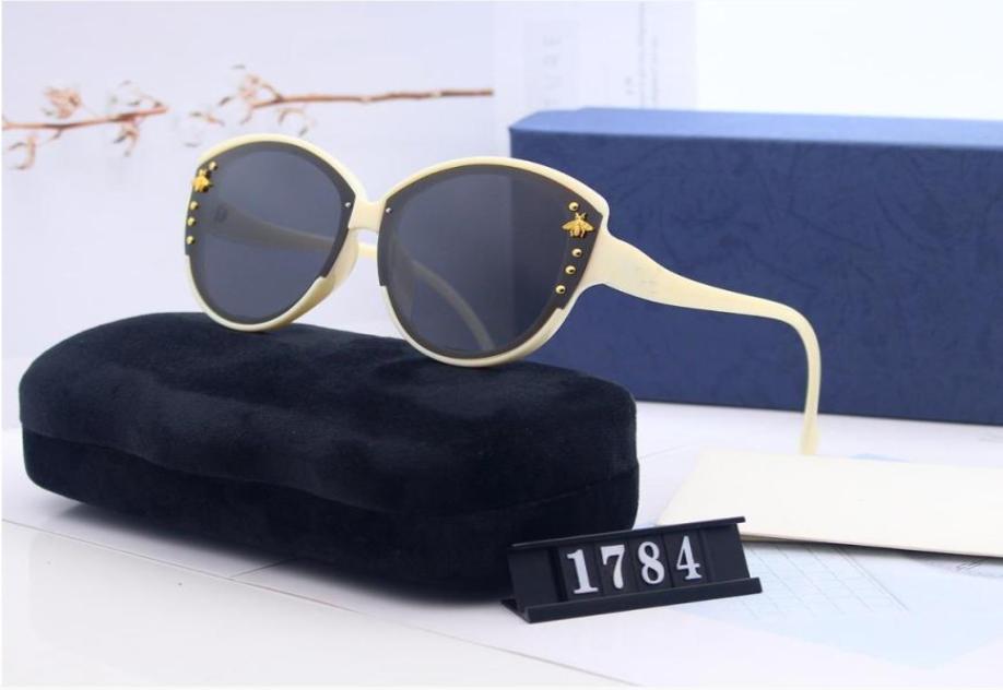 Top Quality New Fashion Sunglasses for Women Luxury Designer Sun Glasses Oversized Sunglasses Sports Retro Eyewear UV400 Lenses Bo1419183
Top Quality New Fashion Sunglasses for Women Luxury Designer Sun Glasses Oversized Sunglasses Sports Retro Eyewear UV400 Lenses Bo1419183