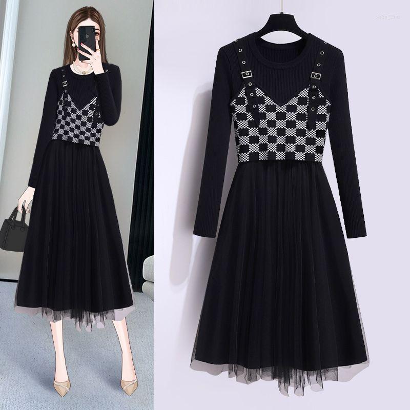 Work Dresses Fashion Knitted Dress Women Autumn 2023 Spring And Long Sleeve Two Piece Of Set Small Strap French Female, Black
Work Dresses Fashion Knitted Dress Women Autumn 2023 Spring And Long Sleeve Two Piece Of Set Small Strap French Female, Black