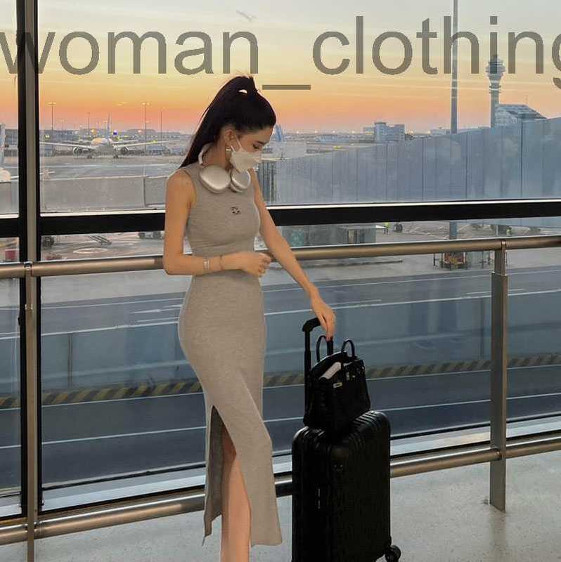 Casual Dresses DesignerWomen Casual Dresses O Neck Sexy Sleeveless New Luxury Clothing Female Bodycon Dress Party Beach Wear KZ42, 4#
Casual Dresses DesignerWomen Casual Dresses O Neck Sexy Sleeveless New Luxury Clothing Female Bodycon Dress Party Beach Wear KZ42, 4#