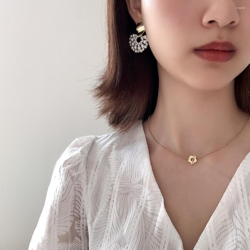 Chains 925 Sterling Silver Necklace Round Bead Chain Celi French Style Flower Clavicle Personality Female Jewelry
Chains 925 Sterling Silver Necklace Round Bead Chain Celi French Style Flower Clavicle Personality Female Jewelry