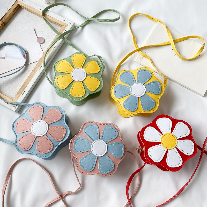 Backpacks Little Girl Princess Bag Baby Autumn and Winter Fashion Cute Super Children Messenger Flowers s for s 230412, Blue
Backpacks Little Girl Princess Bag Baby Autumn and Winter Fashion Cute Super Children Messenger Flowers s for s 230412, Blue