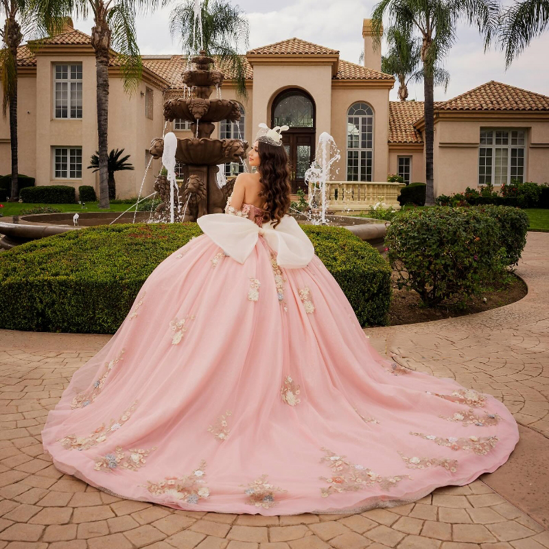 Sweetheart Pink Quinceanera Dresses Ball Gown For Sweet Girls Applique Dwers Vestidos De XV Anos Beads Birthday Prom Dress