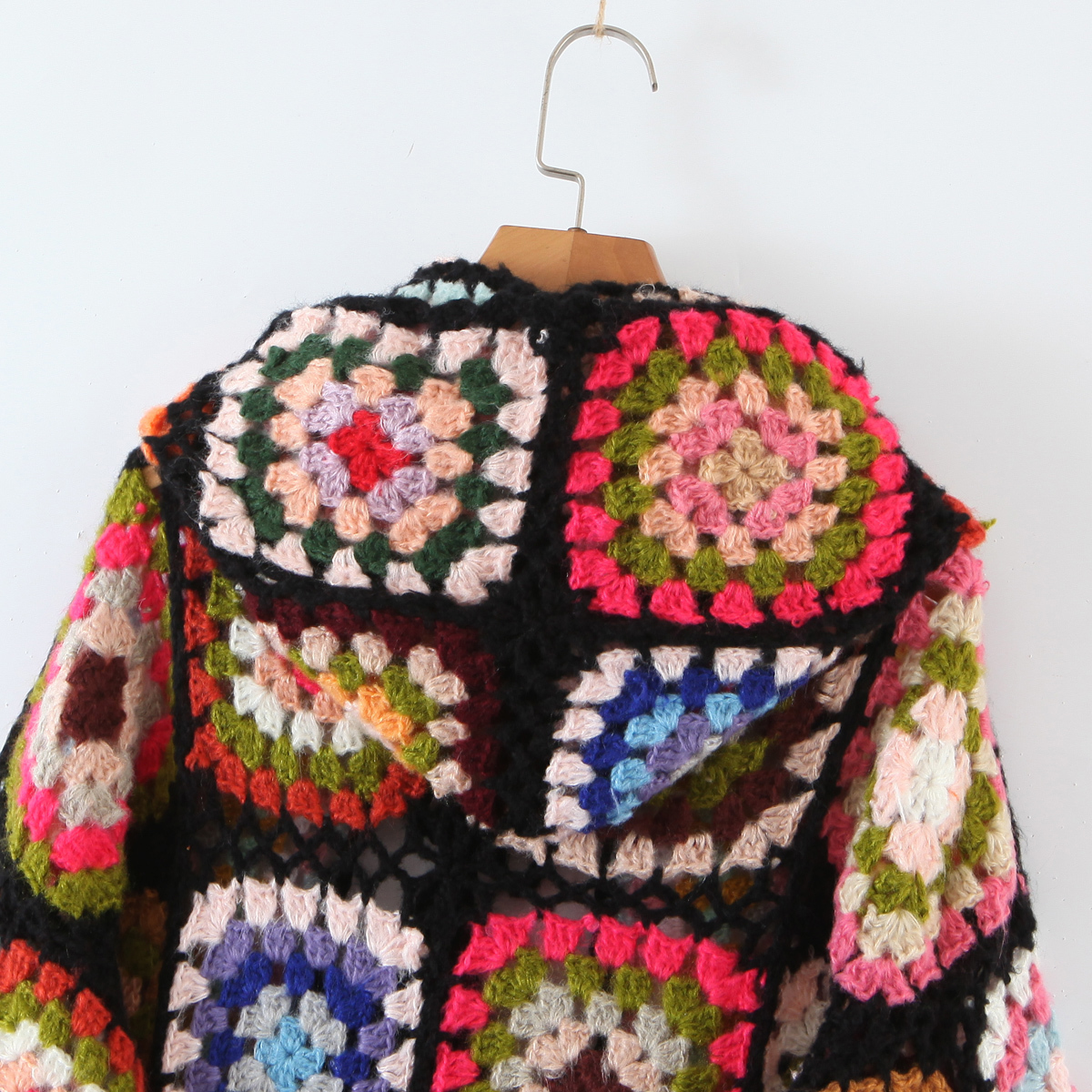 Women's Knits Tees Bohemia Colored Plaid Flower Hand Crochet Hooded Cardigan Ethnic Woman Bandage Lacing up Midi Long Sweater Beach Jumper 230413