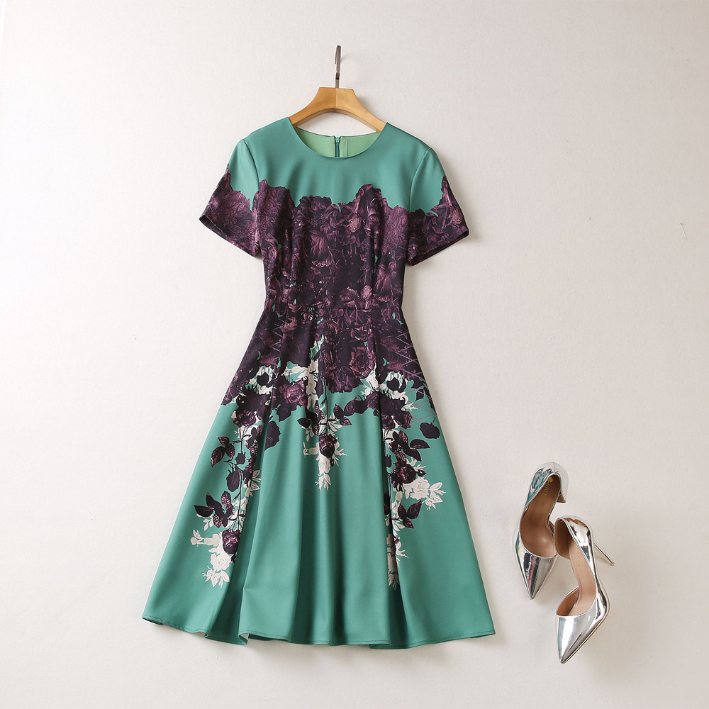 2023 Summer Black Floral Print Panelled Dress Short Sleeve Round Neck Midi Casual Dresses A3A101526, Green
2023 Summer Black Floral Print Panelled Dress Short Sleeve Round Neck Midi Casual Dresses A3A101526, Green