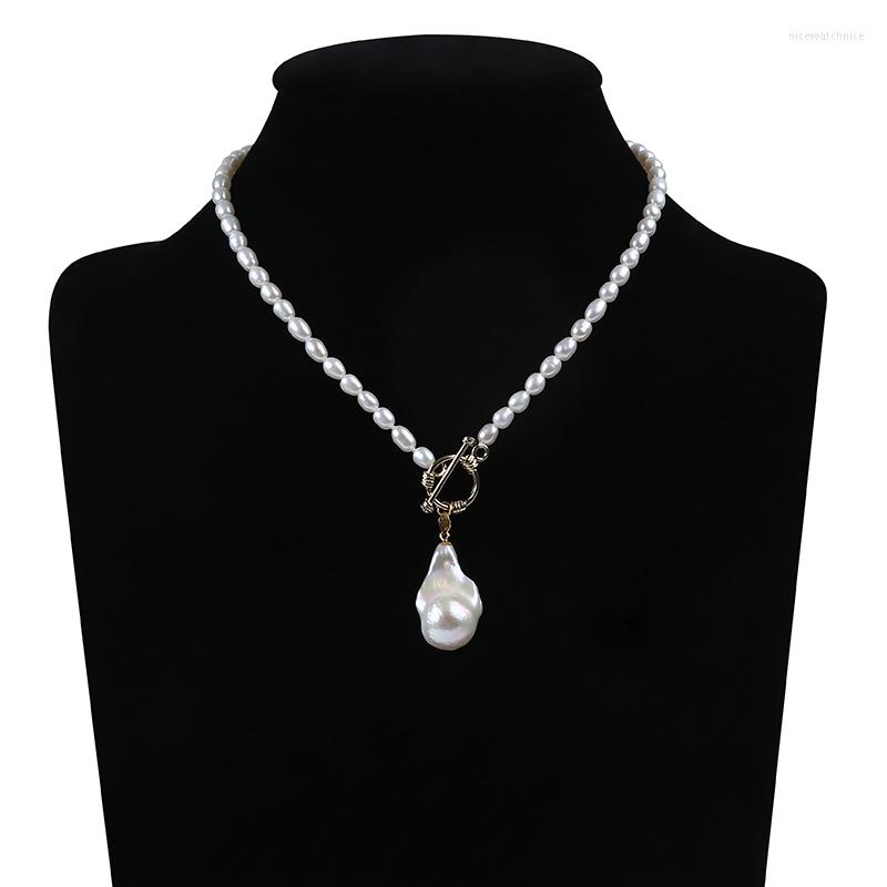 Pendant Necklaces Summer Baroque Necklace Rice Shape Strap Ot Buckle Paper Clip Link Chain Geometric Pearl Women Beach Jewelry
Pendant Necklaces Summer Baroque Necklace Rice Shape Strap Ot Buckle Paper Clip Link Chain Geometric Pearl Women Beach Jewelry