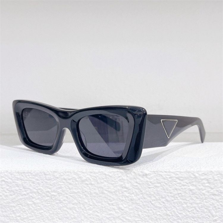 Designer sunglasses luxurys glasses protective eyewear purity design UV400 versatile sunglassess driving travel shopping beach wear sun glasses very nice
Designer sunglasses luxurys glasses protective eyewear purity design UV400 versatile sunglassess driving travel shopping beach wear sun glasses very nice