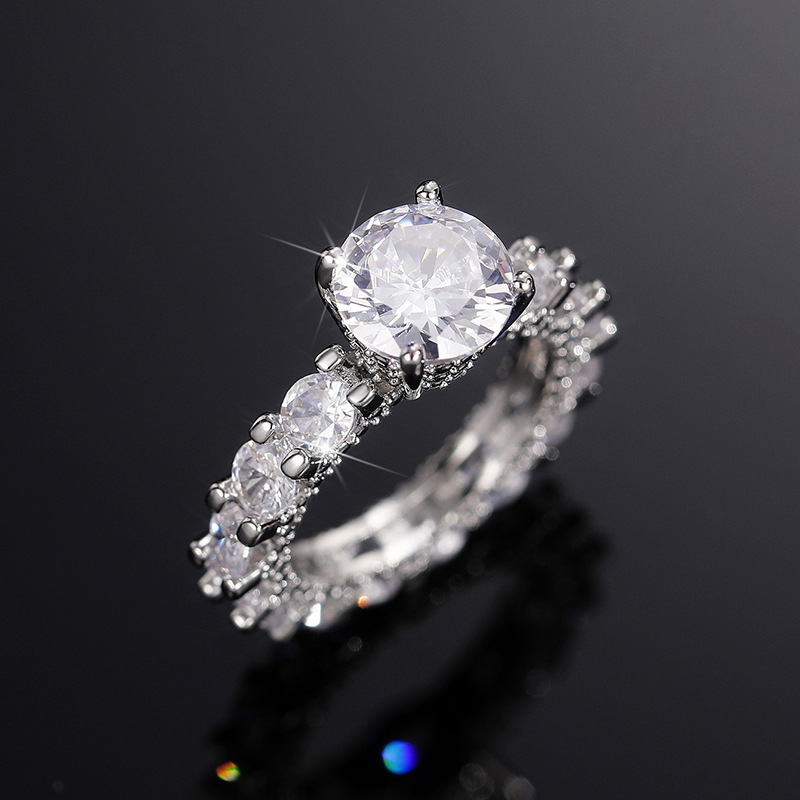 2023 Top Sell Wedding Rings Luxury Jewelry 925 Sterling Silver Fill Round Cut White Topaz CZ Diamond Eternity Party Women Engagement Bridal Ring For L