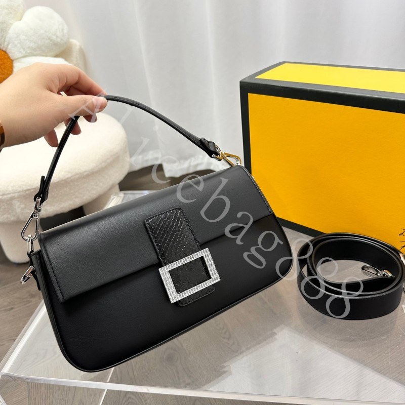5A Quality Shoulder Bags Roma FF Handbags Vintage Fashion Week Bags Black Color Diamond Logo Trends Bags With a Strap Hasp Cow Leather Fashion Bags With Original Box, As link
5A Quality Shoulder Bags Roma FF Handbags Vintage Fashion Week Bags Black Color Diamond Logo Trends Bags With a Strap Hasp Cow Leather Fashion Bags With Original Box, As link