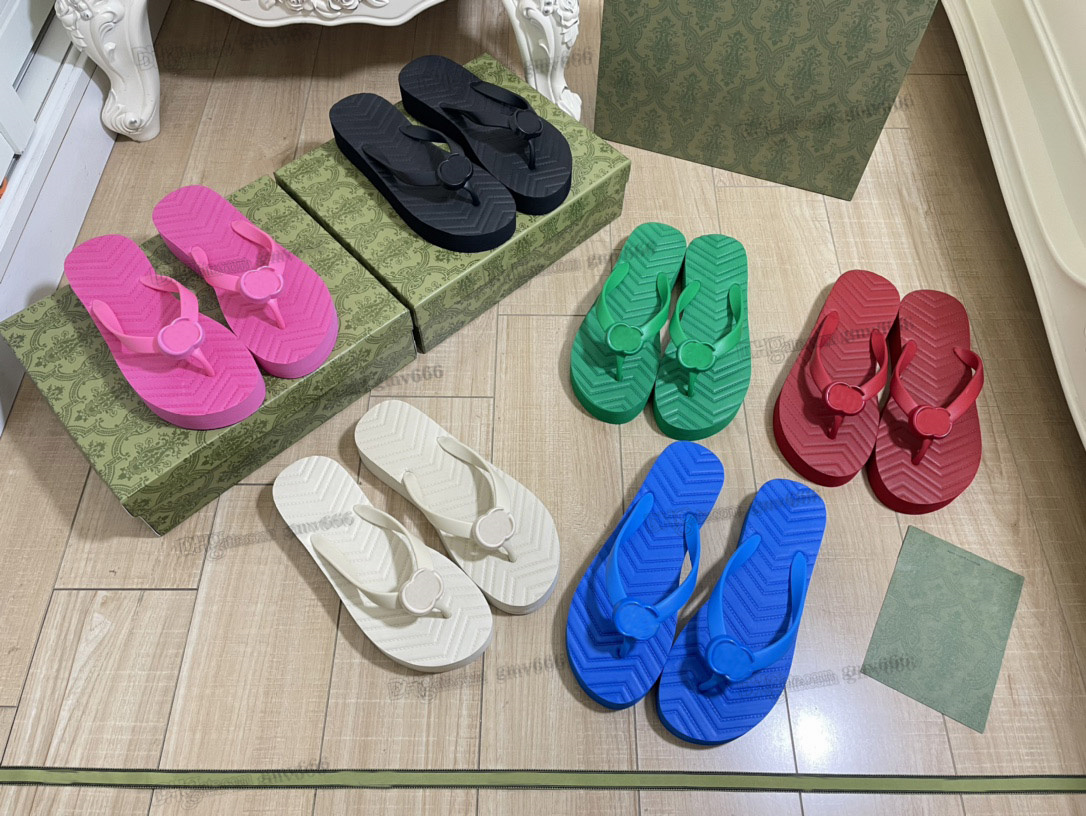 designer fashion slippers ladies flip flops simple youth Sandals moccasin shoes suitable for spring summer and autumn hotels beaches other places size 35-42
designer fashion slippers ladies flip flops simple youth Sandals moccasin shoes suitable for spring summer and autumn hotels beaches other places size 35-42