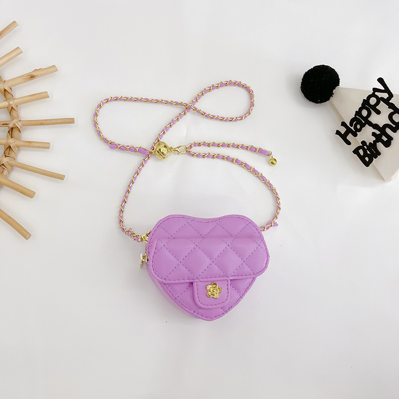 Backpacks Quilted Plaid Children s Heart Shape Shoulder Bag Fashion Love Baby Girls Chain Messenger Bags Cute Princess Coin Purse Handbags 230412