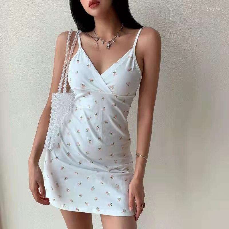 Casual Dresses Printing Floral V-Neck Suspender Vintage Women Skinny Temperament Elegance Summer Sexy A-line Mini, Sky blue
Casual Dresses Printing Floral V-Neck Suspender Vintage Women Skinny Temperament Elegance Summer Sexy A-line Mini, Sky blue