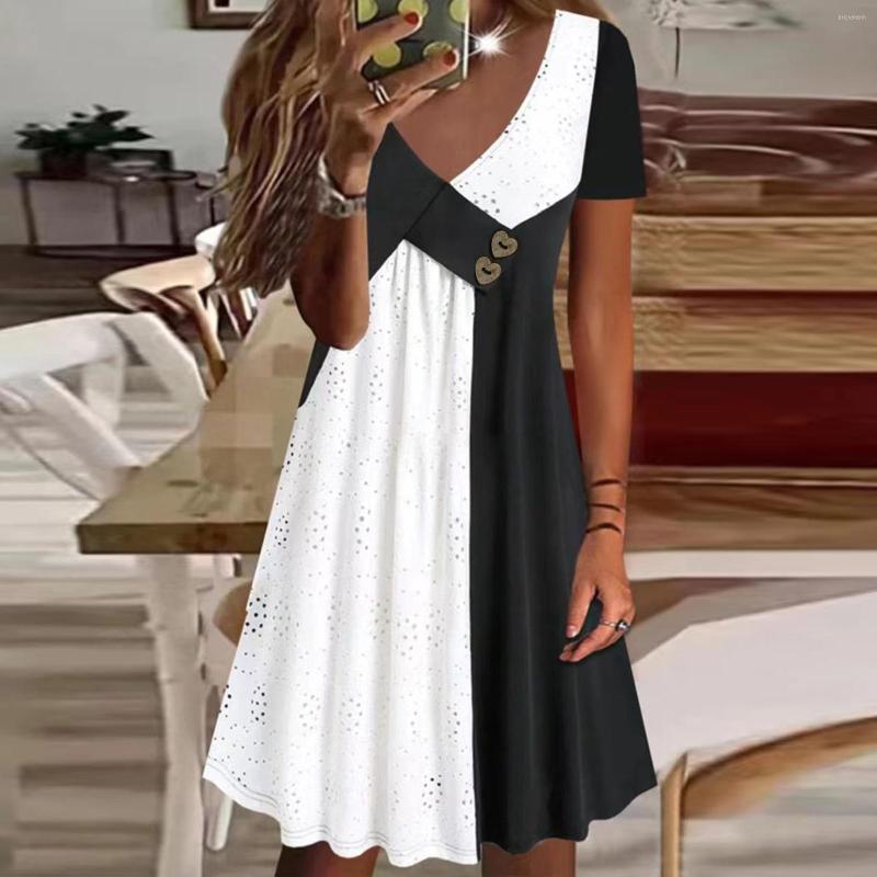Casual Dresses 2023 Elegant Short Sleeve Dress Pleated Swing V Neck Montage Color Loose Women Mini Vestidos Midi, Black
Casual Dresses 2023 Elegant Short Sleeve Dress Pleated Swing V Neck Montage Color Loose Women Mini Vestidos Midi, Black