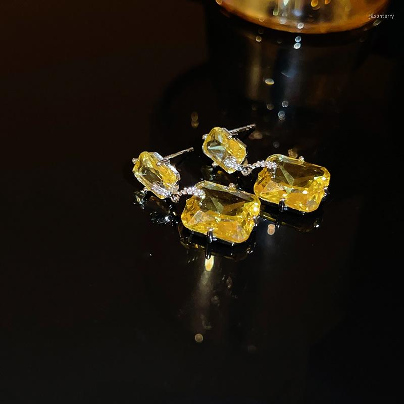 Dangle Earrings Sparkling Champagne Colors Square Crystal Drop For Women Personality Party Jewelry Wholesale
Dangle Earrings Sparkling Champagne Colors Square Crystal Drop For Women Personality Party Jewelry Wholesale