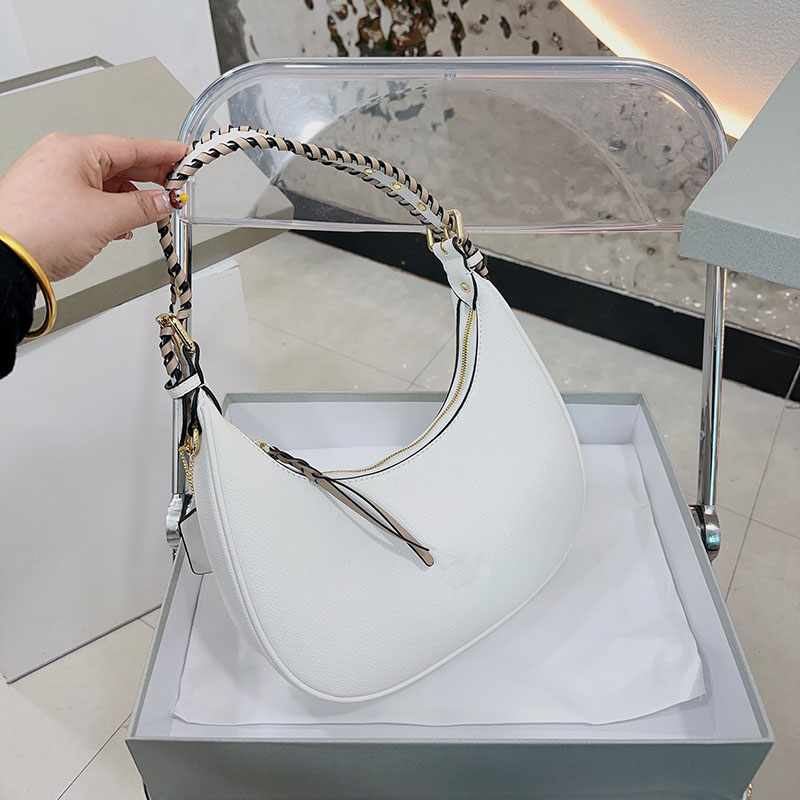 Elegant Luxury Classic Leather Bag Croissant Bags Shoulder Hobo Designer Purse Cosmetic Half-Moon Baguette Underarm Handbag Crossbody Metal Chain Collect, 2##27*15cm
Elegant Luxury Classic Leather Bag Croissant Bags Shoulder Hobo Designer Purse Cosmetic Half-Moon Baguette Underarm Handbag Crossbody Metal Chain Collect, 2##27*15cm