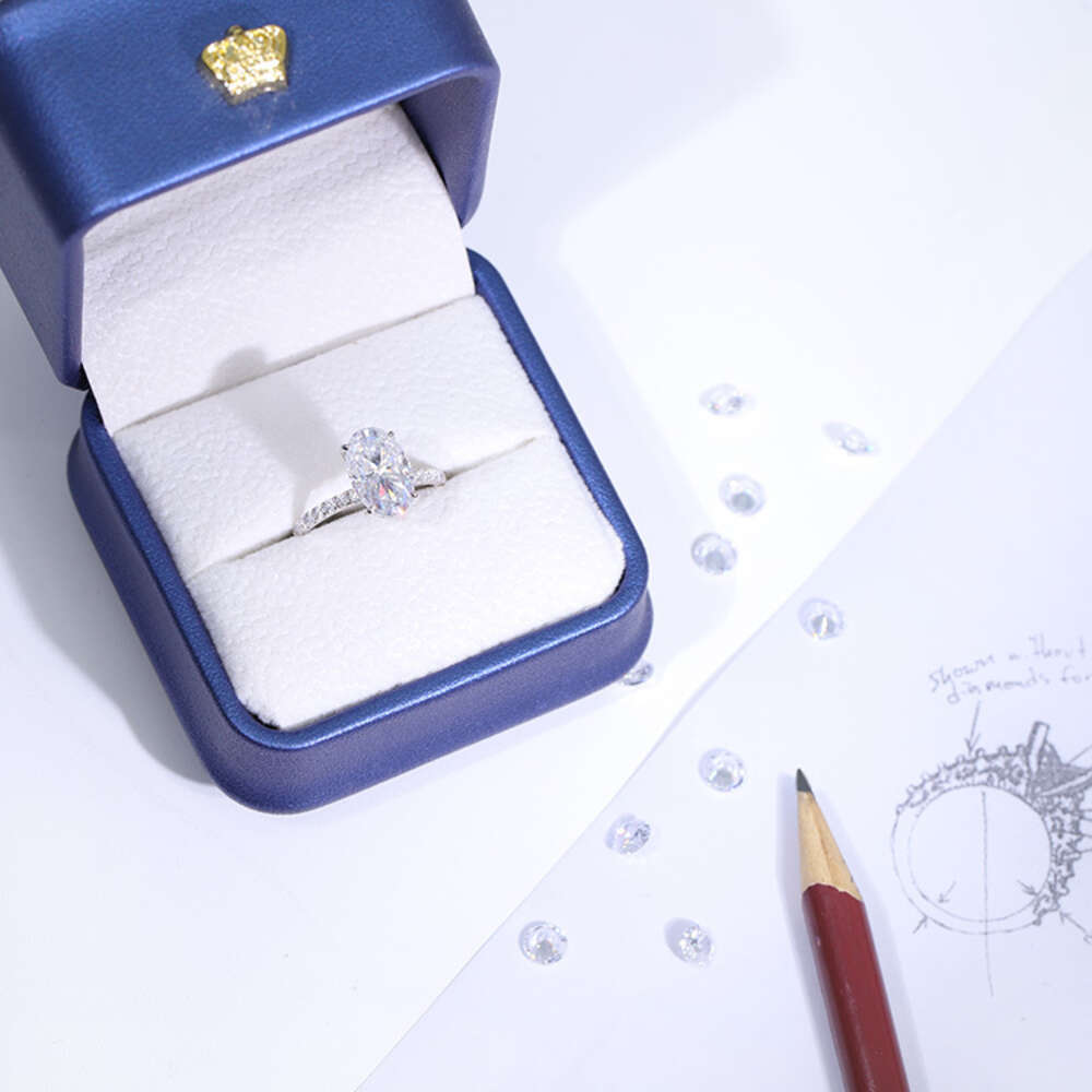Yu Ying Customized 18K White Gold D color Oval Cut Moissanite Women Jewelry Wedding Set Rings Engagement Ring
