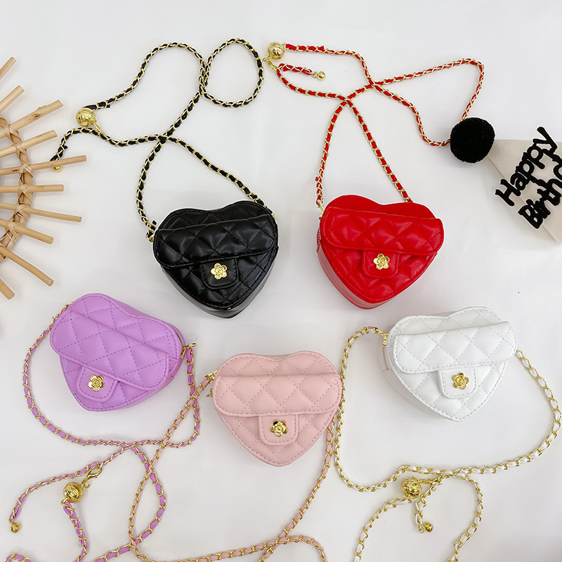 Backpacks Quilted Plaid Children s Heart Shape Shoulder Bag Fashion Love Baby Girls Chain Messenger Bags Cute Princess Coin Purse Handbags 230412