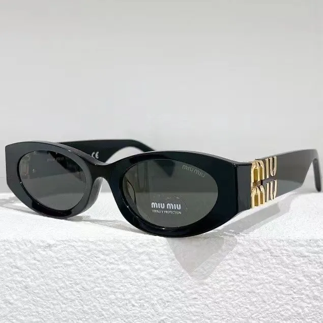 Sunglasses Sunglasses Oval Frame Miu Sunglasses Radiation Resistant Personalized Retro Men's and Women's Glasses Panel Advanced High Beauty
Sunglasses Sunglasses Oval Frame Miu Sunglasses Radiation Resistant Personalized Retro Men's and Women's Glasses Panel Advanced High Beauty
