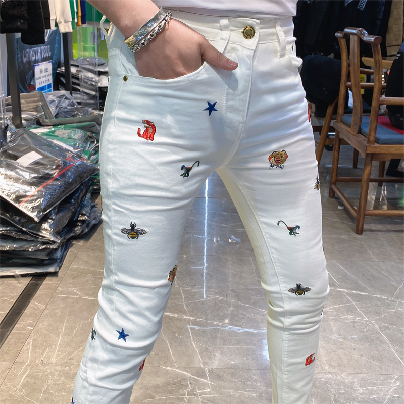 Mens Pants Comfortable Jean Men Spring Legging Slim Fit Fashion Korean High Quality Trend Colorful Pattern Embroidery Erkek Jean Pantolon 230413, White
Mens Pants Comfortable Jean Men Spring Legging Slim Fit Fashion Korean High Quality Trend Colorful Pattern Embroidery Erkek Jean Pantolon 230413, White