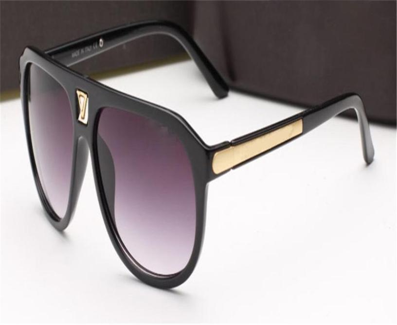 9018 High quality Polarized lens pilot Fashion Sunglasses For Men and Women Brand designer Vintage Sport Sun glasses3038420
9018 High quality Polarized lens pilot Fashion Sunglasses For Men and Women Brand designer Vintage Sport Sun glasses3038420