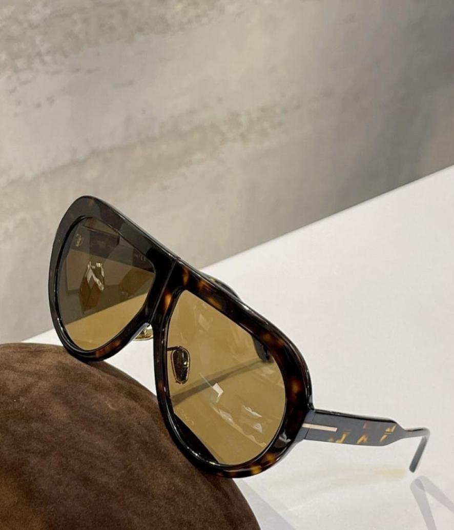 Dark Havana Brown Pilot Sunglasses for Men Women 0863 Fashion Oversize Sun Glasses occhiali da sole firmati uv400 Eyewear with box3661440
Dark Havana Brown Pilot Sunglasses for Men Women 0863 Fashion Oversize Sun Glasses occhiali da sole firmati uv400 Eyewear with box3661440