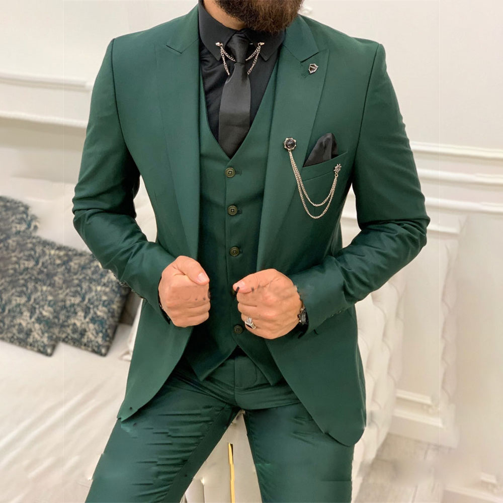 Emerald Green Slim Fit Mens Wedding Tuxedos 3 Pieces Banquet Suit Customized Costume Homme Jacket Pants and Vest