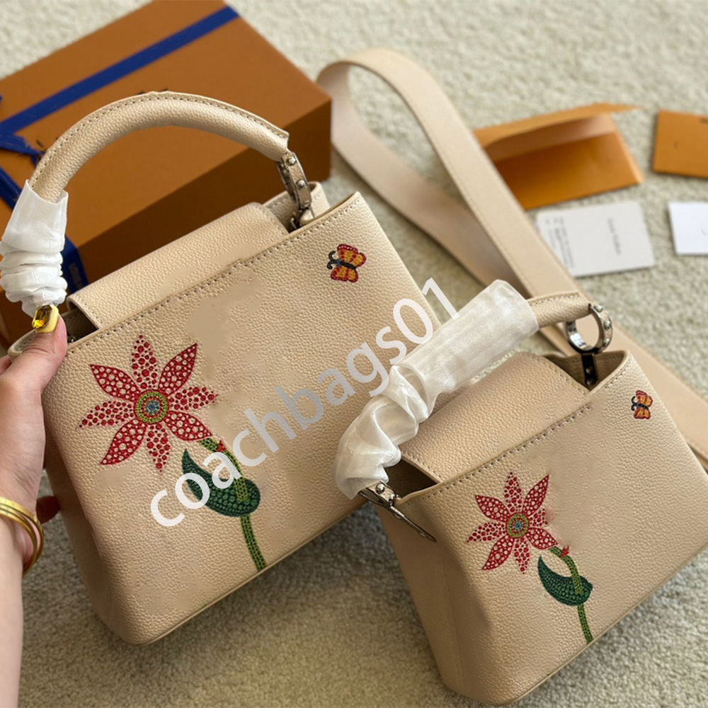 hot selling designer lady bag tote designer handbag women new fashion Floral Print bags high quality Genuine leather shoulder bag 27cm/20cm, Red20cm
hot selling designer lady bag tote designer handbag women new fashion Floral Print bags high quality Genuine leather shoulder bag 27cm/20cm, Red20cm