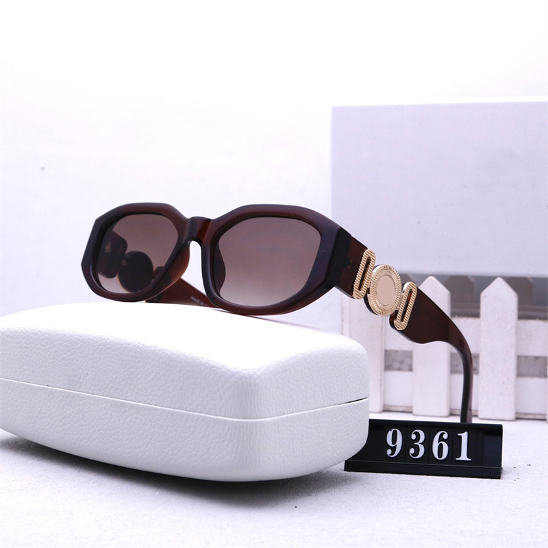 Luxury Fashion Sunglasses 5 Colors Full Frame Square Sun Glasses With Box PC Brand Designer Men Women Fashionable Driving Adumbral
Luxury Fashion Sunglasses 5 Colors Full Frame Square Sun Glasses With Box PC Brand Designer Men Women Fashionable Driving Adumbral