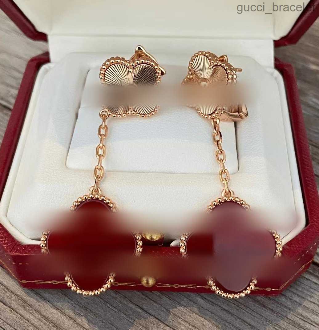 fashion lucky four- dangle earrings chandelier earings designer for women brand letter-V gold silvery Red agate mother-of-pearl earring Christmas gifts
fashion lucky four- dangle earrings chandelier earings designer for women brand letter-V gold silvery Red agate mother-of-pearl earring Christmas gifts