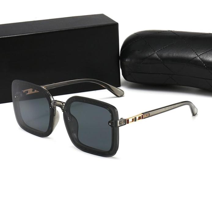 Womens sunglasses HD polarized UV400 Black Len Red PC Frame fashion channel mens sunglasses driving vacation C9132 Designer sun gl8777810
Womens sunglasses HD polarized UV400 Black Len Red PC Frame fashion channel mens sunglasses driving vacation C9132 Designer sun gl8777810