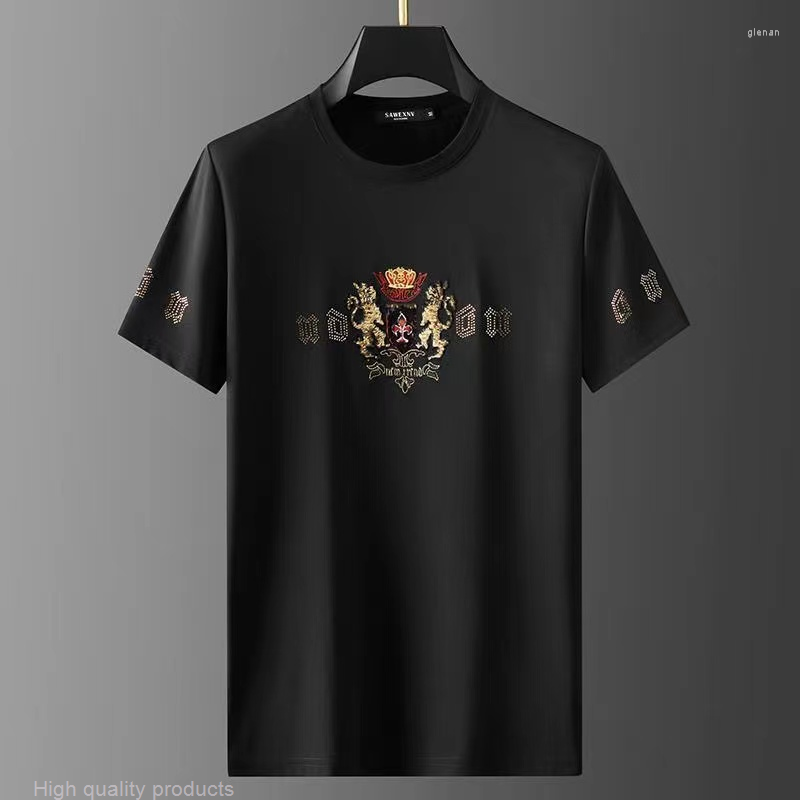 Men's T Shirts Kaus Pendek Musim Panas Mewah High End Mode Sulaman Singa Payet Setengah Lengan Kasual Atasan Pria Besar, T-shirt
Men's T Shirts Kaus Pendek Musim Panas Mewah High End Mode Sulaman Singa Payet Setengah Lengan Kasual Atasan Pria Besar, T-shirt