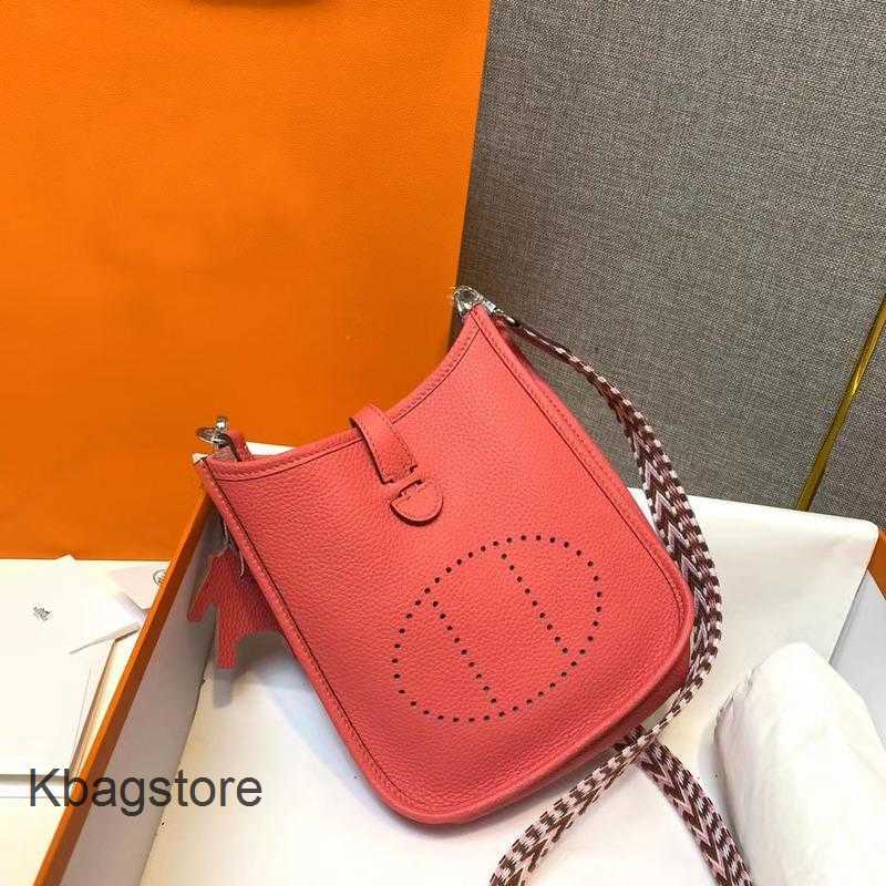 Pattern Herms Tote Lychee Designer Evelyns Bag Hollow Bags Leather 2023 One Mini Messenger Top Out Togo Cowhide Shoulder Bucket 2c2h, Red
Pattern Herms Tote Lychee Designer Evelyns Bag Hollow Bags Leather 2023 One Mini Messenger Top Out Togo Cowhide Shoulder Bucket 2c2h, Red