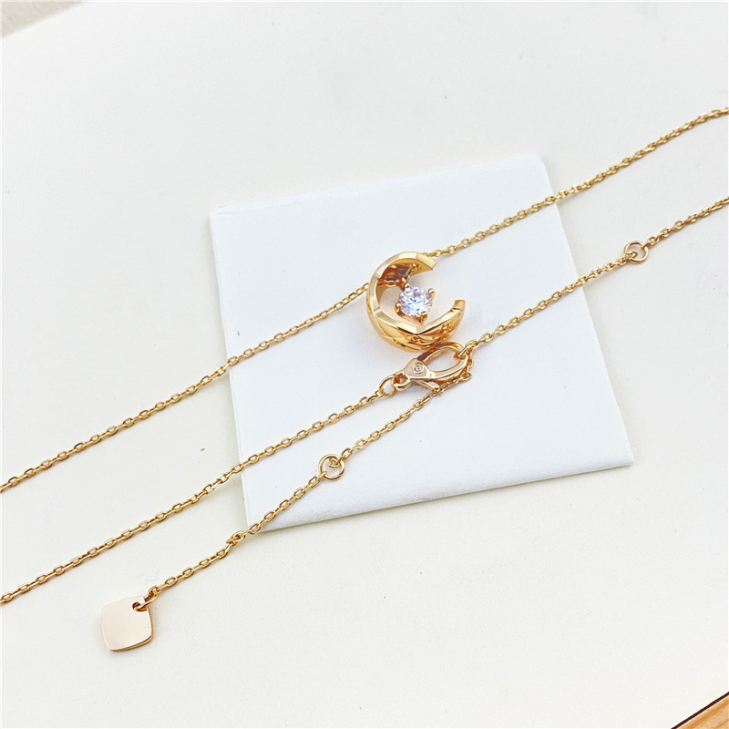 Simple American Diamond Plaid Solitaire Necklace Simple Fashion Shining Diamond Three-Color Net Red
Simple American Diamond Plaid Solitaire Necklace Simple Fashion Shining Diamond Three-Color Net Red