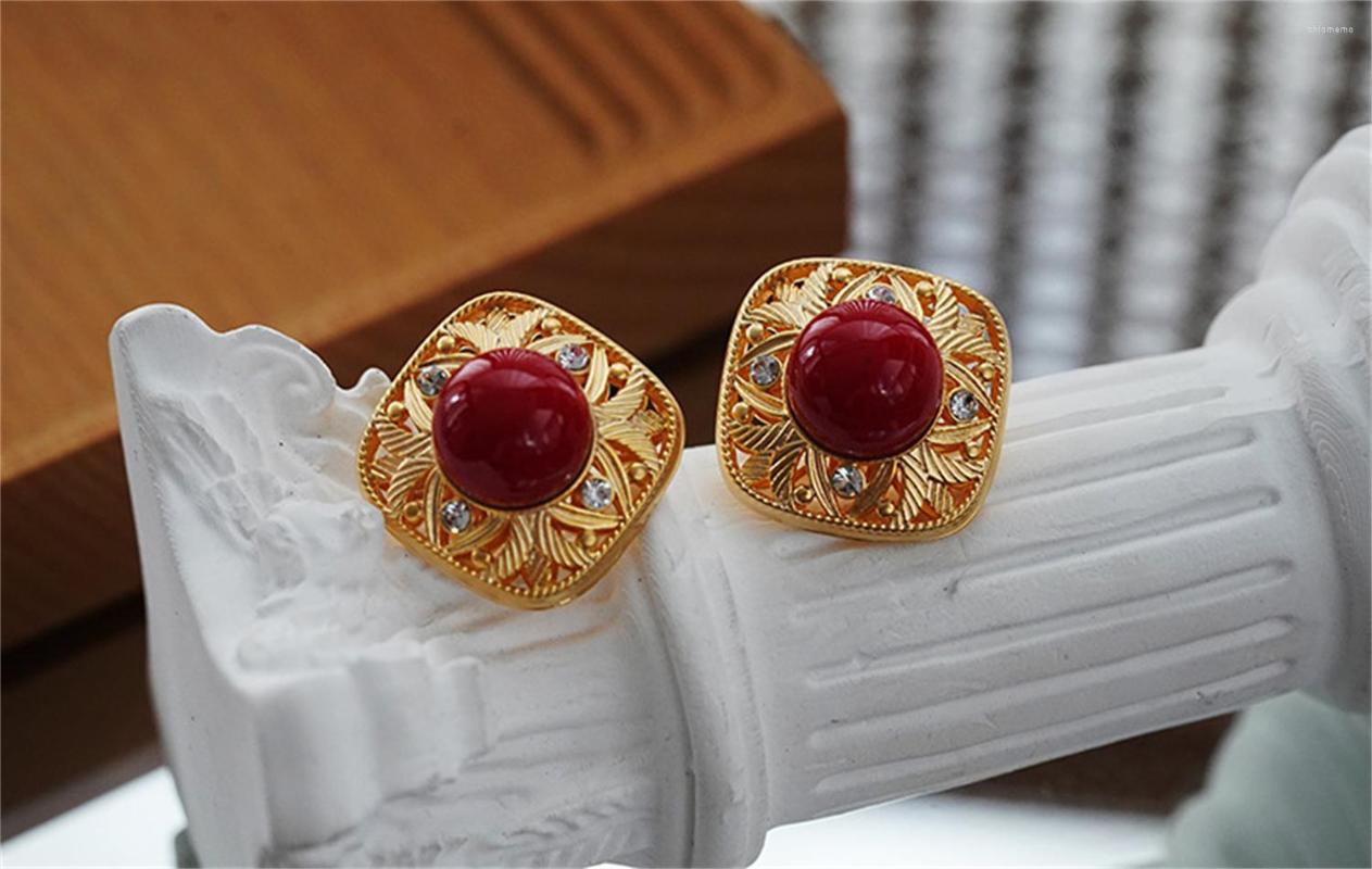 Stud Earrings Vintage Feminine Personality High-end Sense Openwork Carved Square Court-style
Stud Earrings Vintage Feminine Personality High-end Sense Openwork Carved Square Court-style