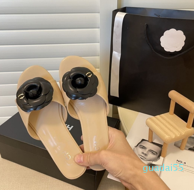 Men Women Summer Sandal c Shoes Luxury Designer Flip Flops Brands Letter Genuine leather Beach Flat Casual Slippers channel slide camellia, E16 high quality
Men Women Summer Sandal c Shoes Luxury Designer Flip Flops Brands Letter Genuine leather Beach Flat Casual Slippers channel slide camellia, E16 high quality