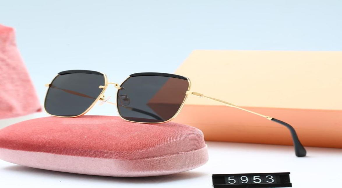 2021 new Luxur Top Quality Classic Square Sunglasses Designer Brand fashion Womens Sun Glasses Eyewear Metal Glass Lenses with box9067226
2021 new Luxur Top Quality Classic Square Sunglasses Designer Brand fashion Womens Sun Glasses Eyewear Metal Glass Lenses with box9067226