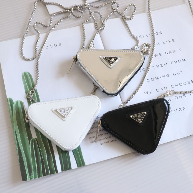 Women's Keychains bags mobile phone crossbar mini long chain shoulder strap Messenger Bag Drawstring classic handbag barrel waist key ring
Women's Keychains bags mobile phone crossbar mini long chain shoulder strap Messenger Bag Drawstring classic handbag barrel waist key ring